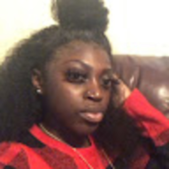 leah_armani